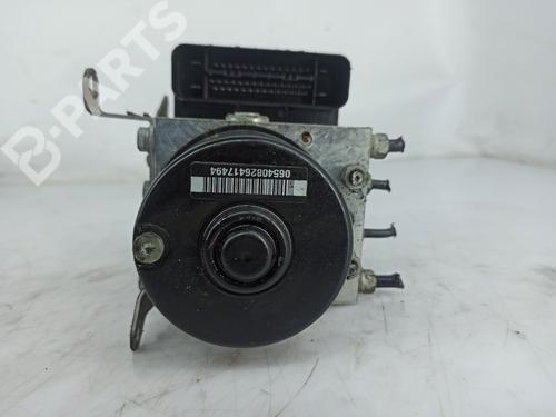 ABS pump BMW 3 (E90) 320 i 3451677221301