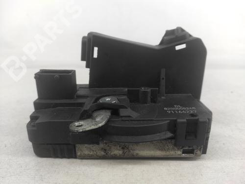 Front right lock OPEL VIVARO A Bus (X83) 1.9 DTI (F7, J7, A07) | BP10713111C97 