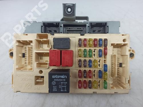 Used Fuse box FIAT PUNTO (188_) 1.2 60 (188.030, .050, .130, .150, .230, .250) (60 hp) 10750298