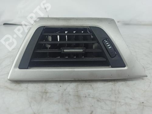 Air vent BMW 3 Touring (F31) 318 d (143 hp) ESQUERDO