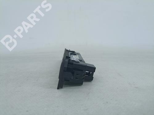 Switch BMW 3 Touring (F31) 318 d | BP11133035I30