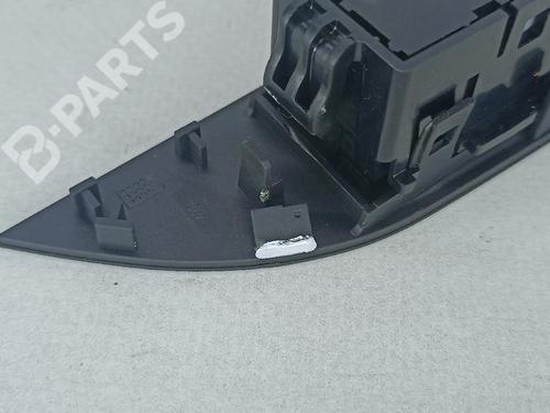 Switch BMW 3 Touring (F31) 318 d | BP11133035I30