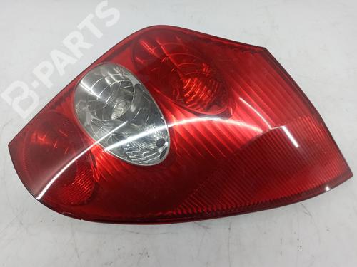 Right taillight RENAULT LAGUNA II Grandtour (KG0/1_) 1.9 dCi (KG0G) (120 hp) COM PEQUENO DANO