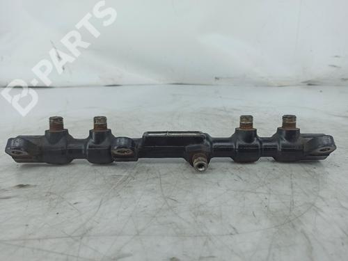 Used Injection rail FORD MONDEO III Turnier (BWY) [2000-2007]  11233993