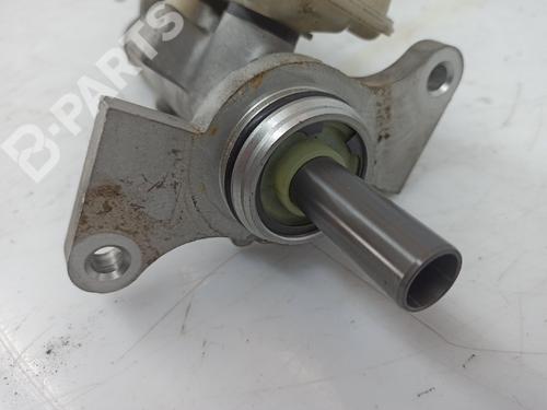 Brake master cylinder TOYOTA COROLLA Estate (_E12_) 1.6 VVT-i (ZZE121_, ZZE121R) | BP11988025M77