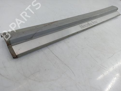 other-mercedes-benz-clk-c208-clk-320-208365-soleira-porta-direita-1997-1998-1999-2000-2001-2002-2003-14430023 main image