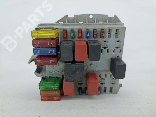 Zekeringkast FIAT PUNTO (188_) 1.2 60 (188.030, .050, .130, .150, .230, .250) (60 hp) 12110281