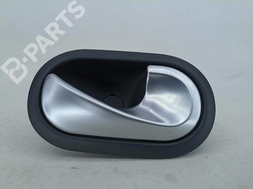 Maneta exterior delantera derecha RENAULT CLIO III (BR0/1, CR0/1) 1.5 dCi (C/BR0G, C/BR1G) (68 hp) 2DT8248