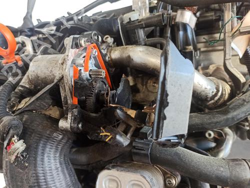 Kit Manutenzione Per Volkswagen Touran 1T3 1.6 TDI (2010-2015) – 4 Filtri + 5L Olio Edge 5W-30 LL, Ricambi Originali OEM