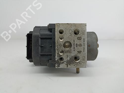 Used ABS pump RENAULT MEGANE I (BA0/1_) 1.4 e (BA0E, BA0V) (75 hp) 13017450