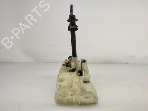 Gear lever NISSAN X-TRAIL I (T30) 2.2 dCi N.V.