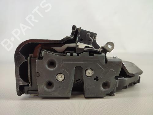 Używane Zamek drzwi tylnych prawych VOLVO S40 II (544) 2.0 D (136 hp) 13403601