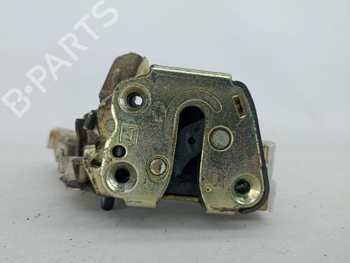 Rear left lock NISSAN TERRANO II (R20) 2.7 TDi 4WD 8255350J01