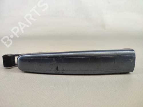 Używane Klamka zewnętrzna drzwi przednich prawych PEUGEOT 307 (3A/C) [2000-2012]  13743621