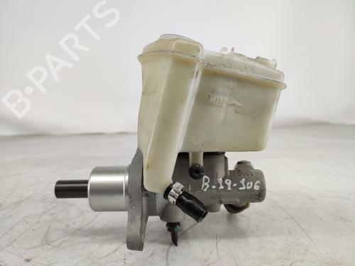 Used Brake master cylinder BMW 3 (E46) 330 d (184 hp) 13820465