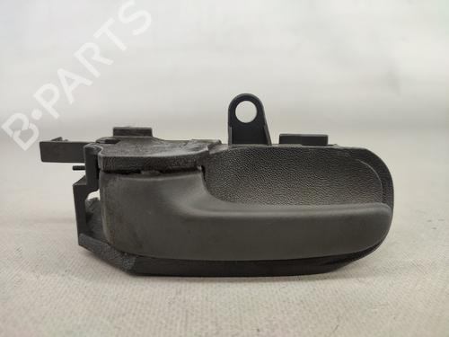 Venstre fortil invendig håndtag CITROËN C1 (PM_, PN_) 1.0 (68 hp) 13881610