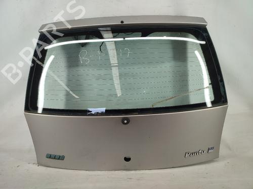 Używane Klapa tylna bagażnika FIAT PUNTO (188_) 1.2 60 (188.030, .050, .130, .150, .230, .250) (60 hp) 14983631