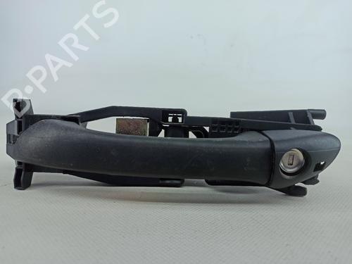 Venstre foran utvendig håndtak MERCEDES-BENZ C-CLASS (W203) C 200 CDI (203.007) (122 hp) 15088358