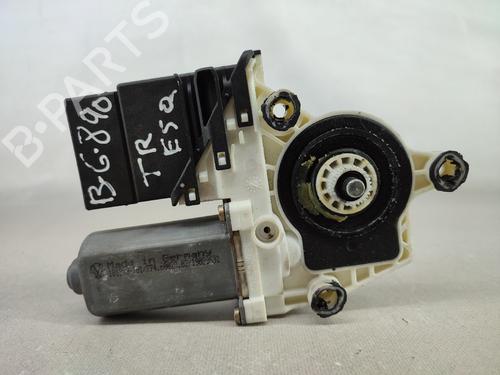 Moteur de lève-vitre arrière gauche VW GOLF IV (1J1) 1.4 16V (75 hp) 15374117
