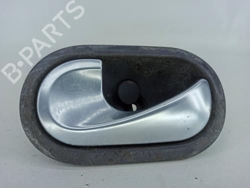 Portiergreep links achter RENAULT MEGANE II (BM0/1_, CM0/1_) 1.5 dCi (BM0F, BM0T, BM2B, CM0F, CM0T) (82 hp) 8200028487