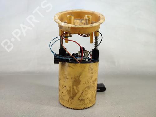 Used Fuel pump BMW 3 (E90) 320 d (163 hp) 15556416