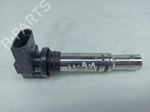 Used Ignition coil VW GOLF IV (1J1) 1.4 16V (75 hp) 15556361