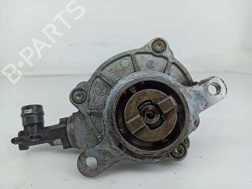 Used Vacuum pump RENAULT LAGUNA II Grandtour (KG0/1_) 2.2 dCi (KG0F) (150 hp) 15665327