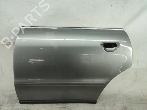 Puerta trasera izquierda AUDI A4 B5 Avant (8D5) 2.5 TDI (150 hp) N/V