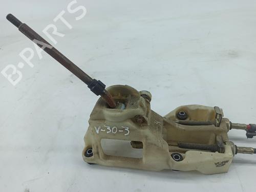 Gear lever KIA SPORTAGE II (JE_, KM_) 2.0 CRDi 4WD | BP15832954M90 