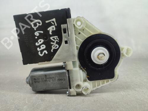 Left front window motor VW GOLF VI (5K1) 1.4 TSI 5K0959701E