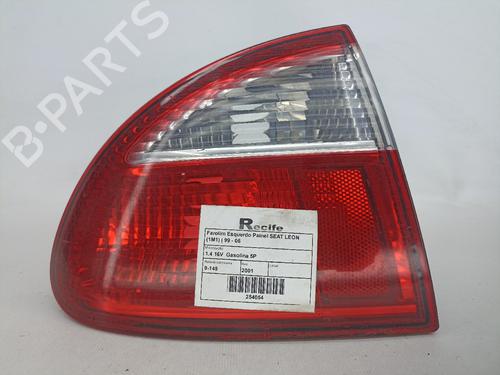 Left taillight SEAT LEON (1M1) 1.4 16V (75 hp) N.V