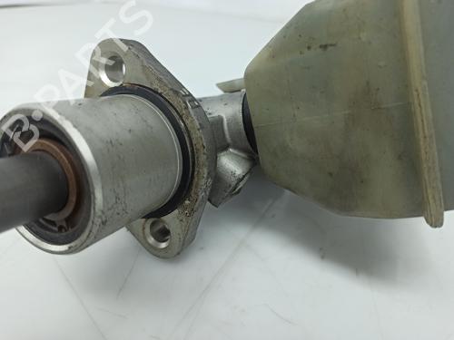 Brake master cylinder VW SHARAN (7M8, 7M9, 7M6) 1.9 TDI | BP15982779M77 