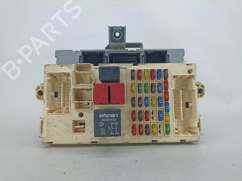 Used Fuse box FIAT PUNTO (188_) 1.2 16V 80 (188.233, .235, .253, .255, .333, .353, .639,... (80 hp) 16139833