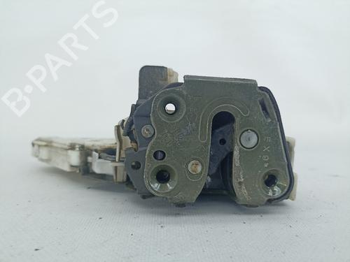 Vergrendeling links achter NISSAN ALMERA I Hatchback (N15) 1.4 (87 hp) 8255361U01