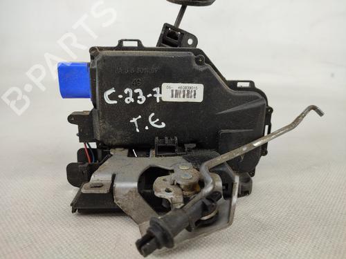 Zamek drzwi tylnych lewych AUDI A8 D3 (4E2, 4E8) 4.0 TDI quattro 4E0839015