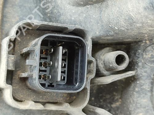 Right headlight KIA SPORTAGE II (JE_, KM_) 2.0 CRDi 4WD | BP15838759C29 