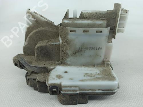 Rear right lock VW GOLF III (1H1) 1.9 TDI (90 hp) 1H4839016A