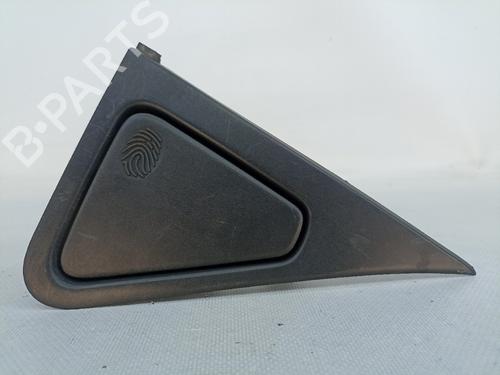 Używane Klamka zewnętrzna drzwi tylnych lewych RENAULT ZOE (BFM_) ZOE (92 hp) 16568200