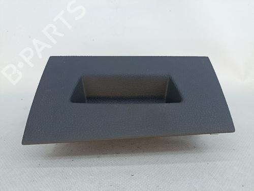 Glove box BMW 1 (F20) 118 d (143 hp) INGLES