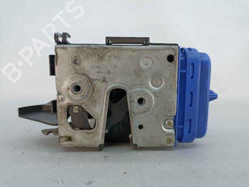 Türschloss links hinten AUDI A4 B5 Avant (8D5) 1.9 TDI (110 hp) 8D0939015A