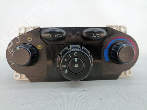 Commande Chauffage HYUNDAI SANTA FÉ I (SM) 2.0 CRDi (113 hp) 17033007