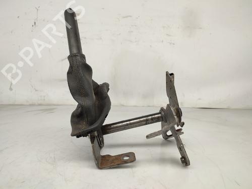 Parkbremsarm/handtak NISSAN PATHFINDER III (R51) 2.5 dCi 4WD (171 hp) 17107582