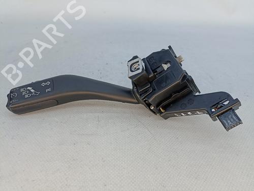 Used Steering column stalk SEAT LEON (1P1) 1.9 TDI (105 hp) 17123498