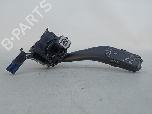Used Steering column stalk SEAT LEON (1P1) 1.9 TDI (105 hp) 17123499