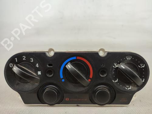 Commande Chauffage FORD FIESTA V (JH_, JD_) 1.25 16V (75 hp) 17392434