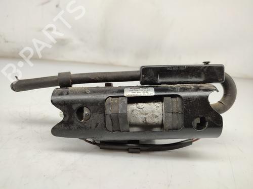 Used Fuel pump VW GOLF VI (5K1) 2.0 TDI (110 hp) 17542453