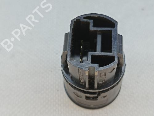 Switch RENAULT MEGANE IV Hatchback (B9A/M/N_) 1.5 dCi 110 (B9A3) | BP17573896I30 