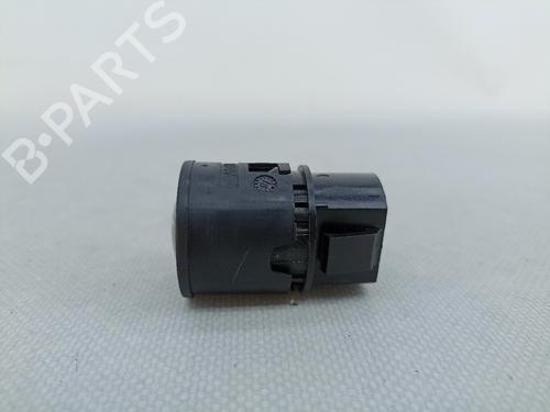 Switch RENAULT MEGANE IV Hatchback (B9A/M/N_) 1.5 dCi 110 (B9A3) | BP17573896I30 