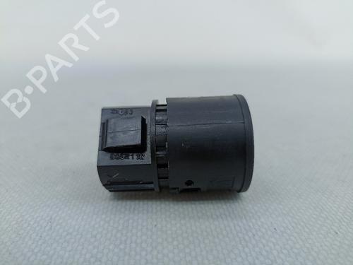 Switch RENAULT MEGANE IV Hatchback (B9A/M/N_) 1.5 dCi 110 (B9A3) | BP17573896I30 