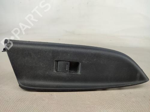 Used Right front window switch HONDA JAZZ IV (GK_) 1.5 (130 hp) 17664246